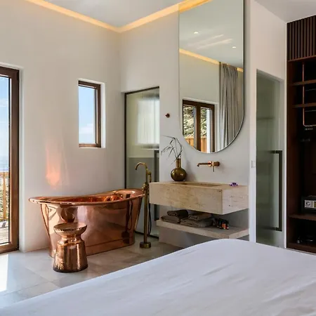 Charisma And Wellness Club Hotel