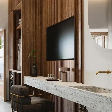 酒店 Charisma And Wellness Club 4*